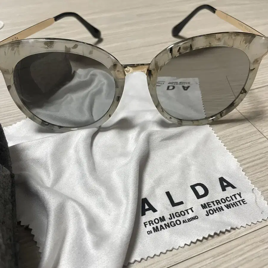 ALDA 여성 선글라스