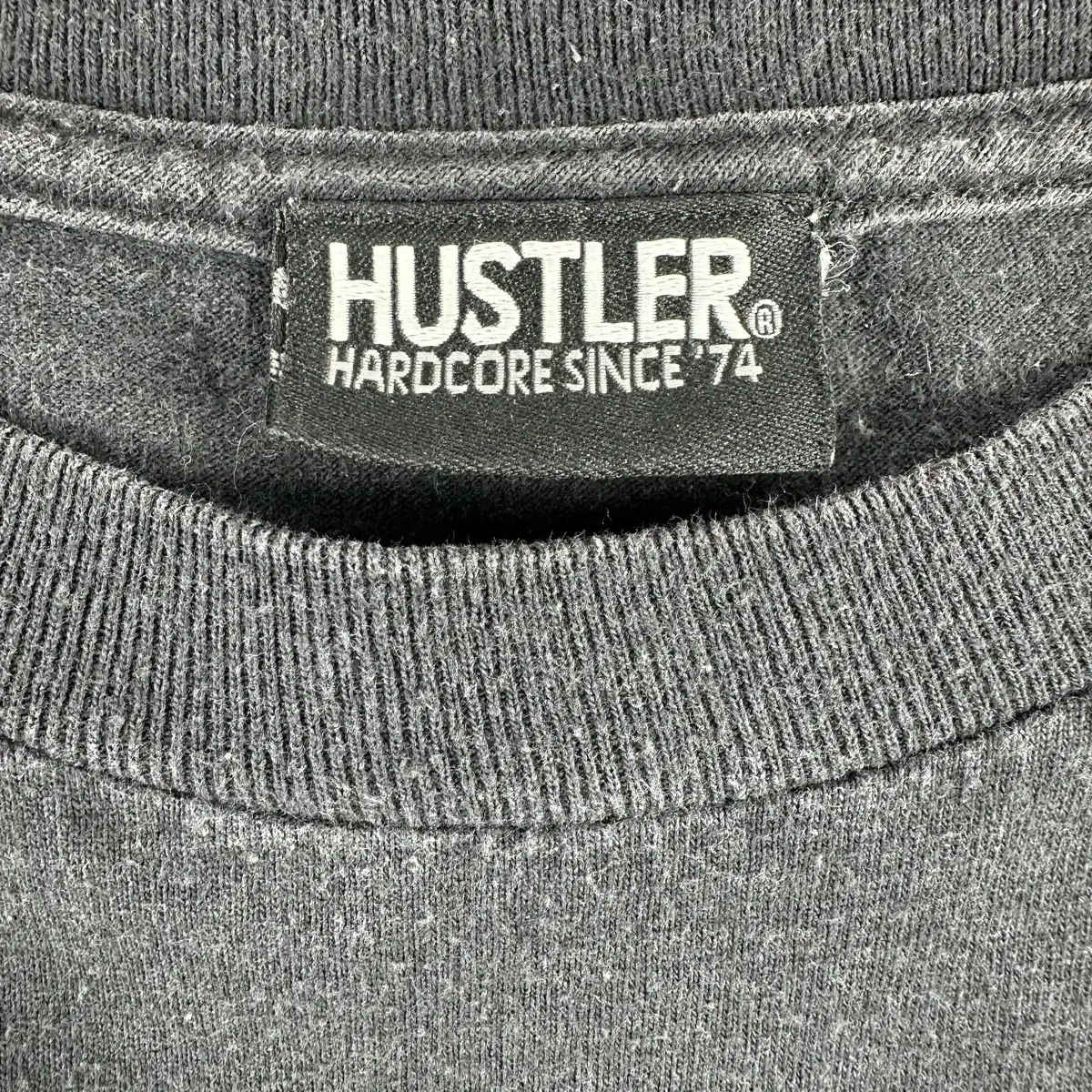 HUSTLER 티셔츠