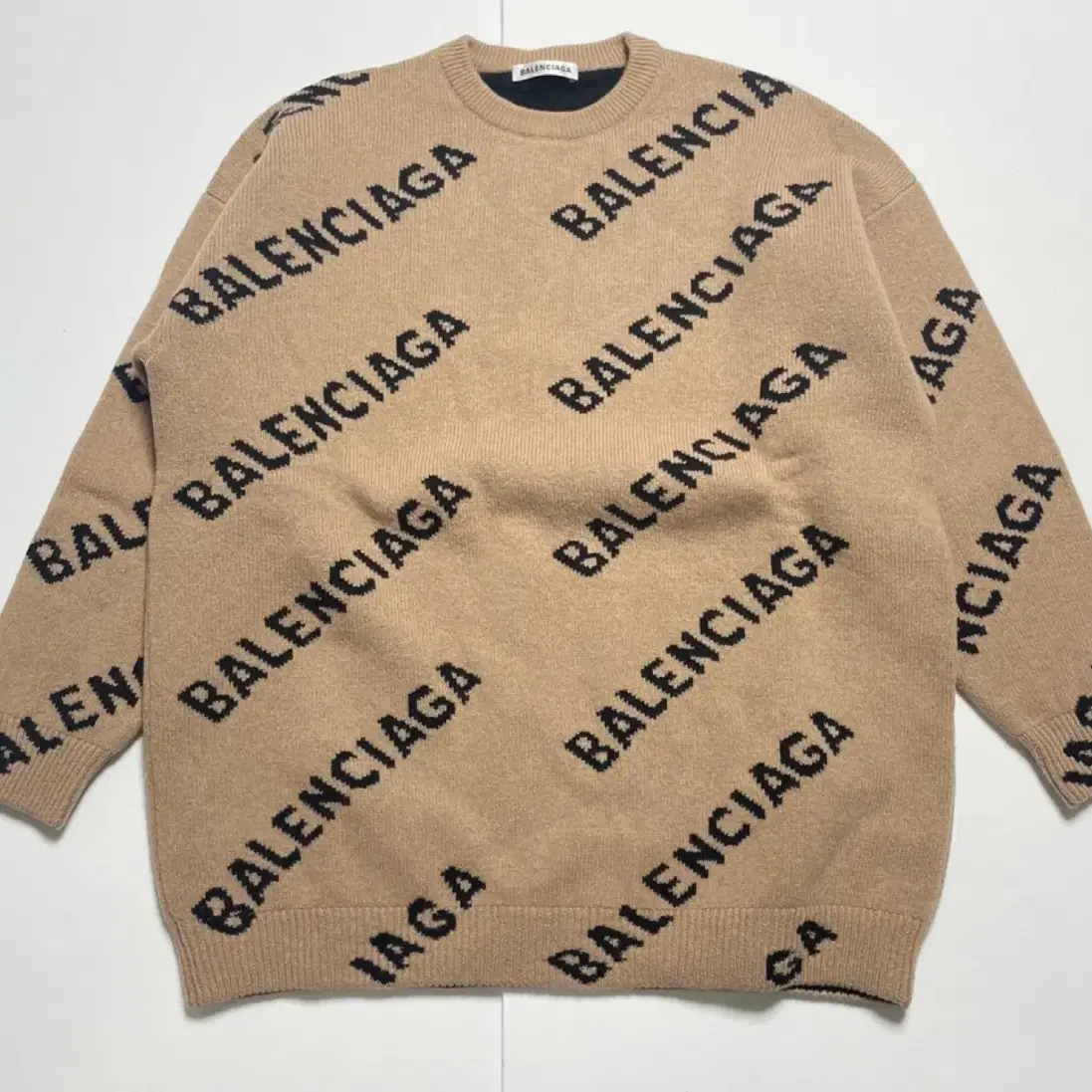 발렌시아가 여성 니트 balenciaga