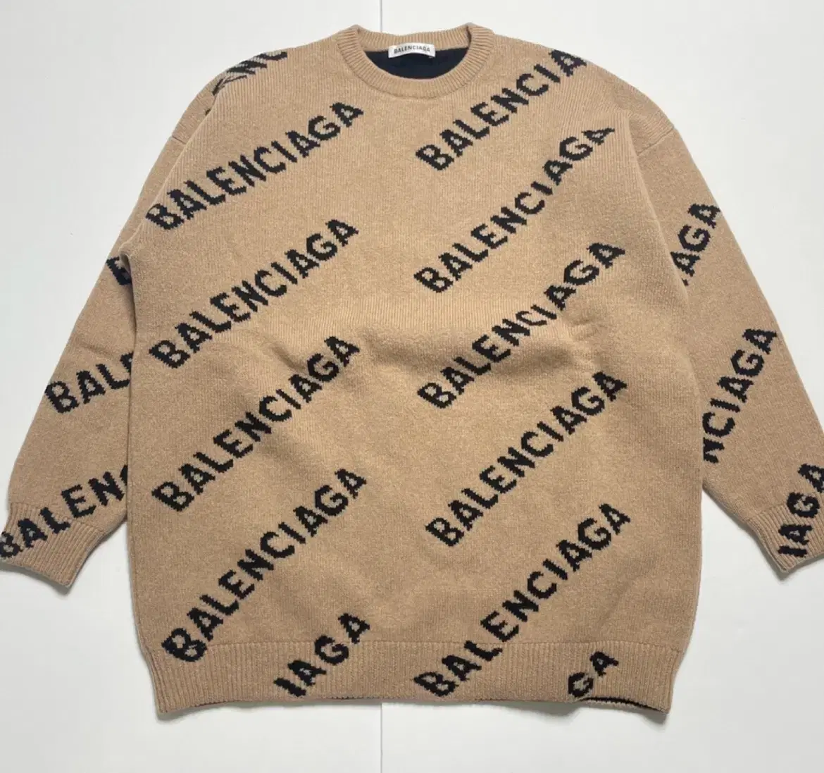 발렌시아가 여성 니트 balenciaga