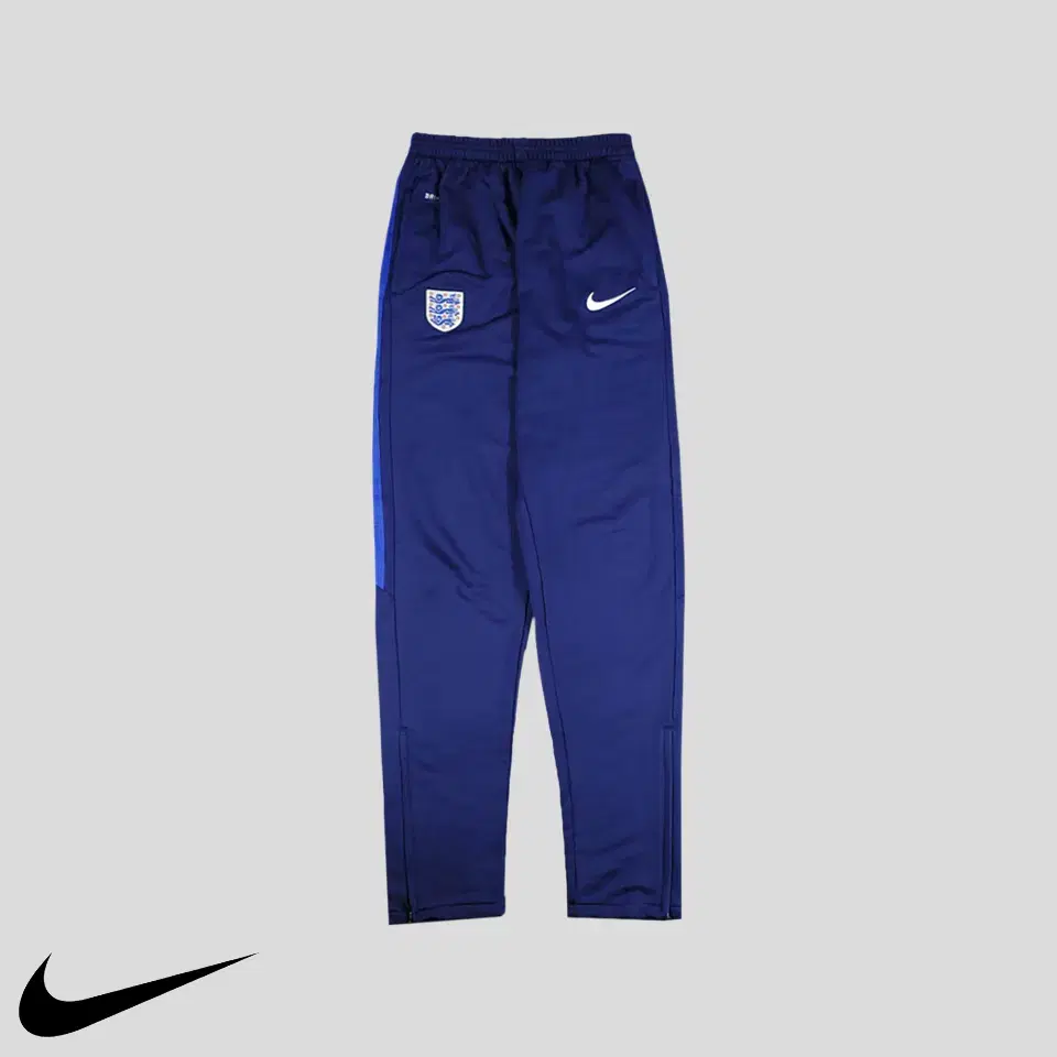 Nike Navy bloo Sideline Swoosh England Emblem Patch Dry Fit Functionality