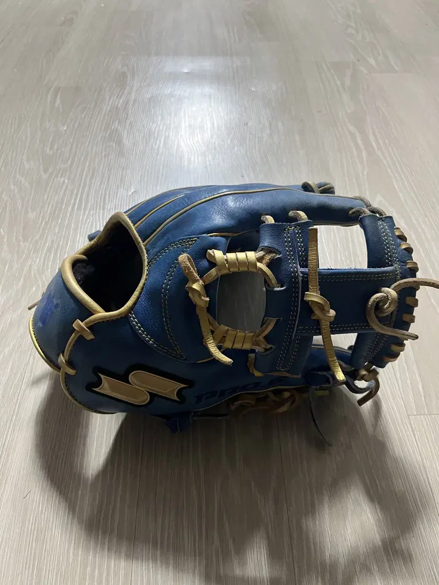 Sasaki Infield Glove