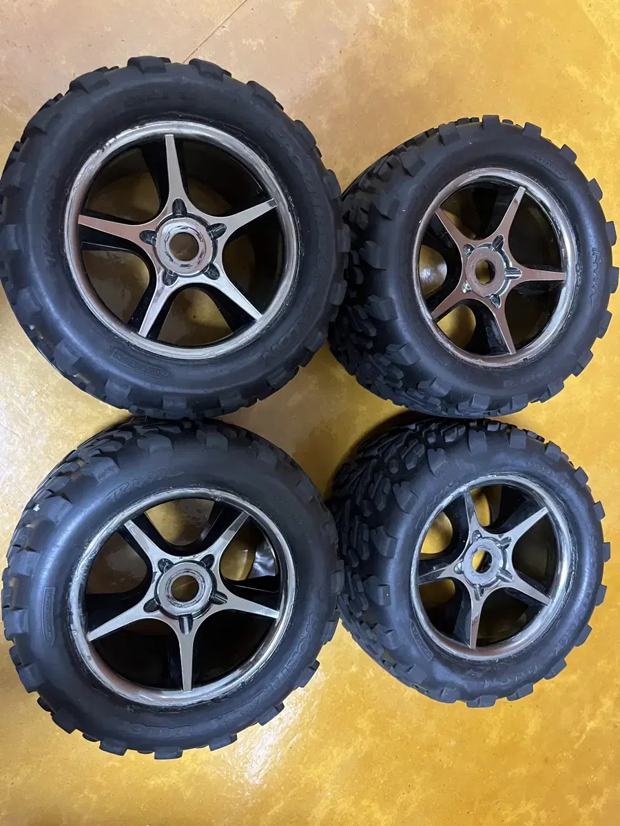 Rc car irevo original wheel tires for sale