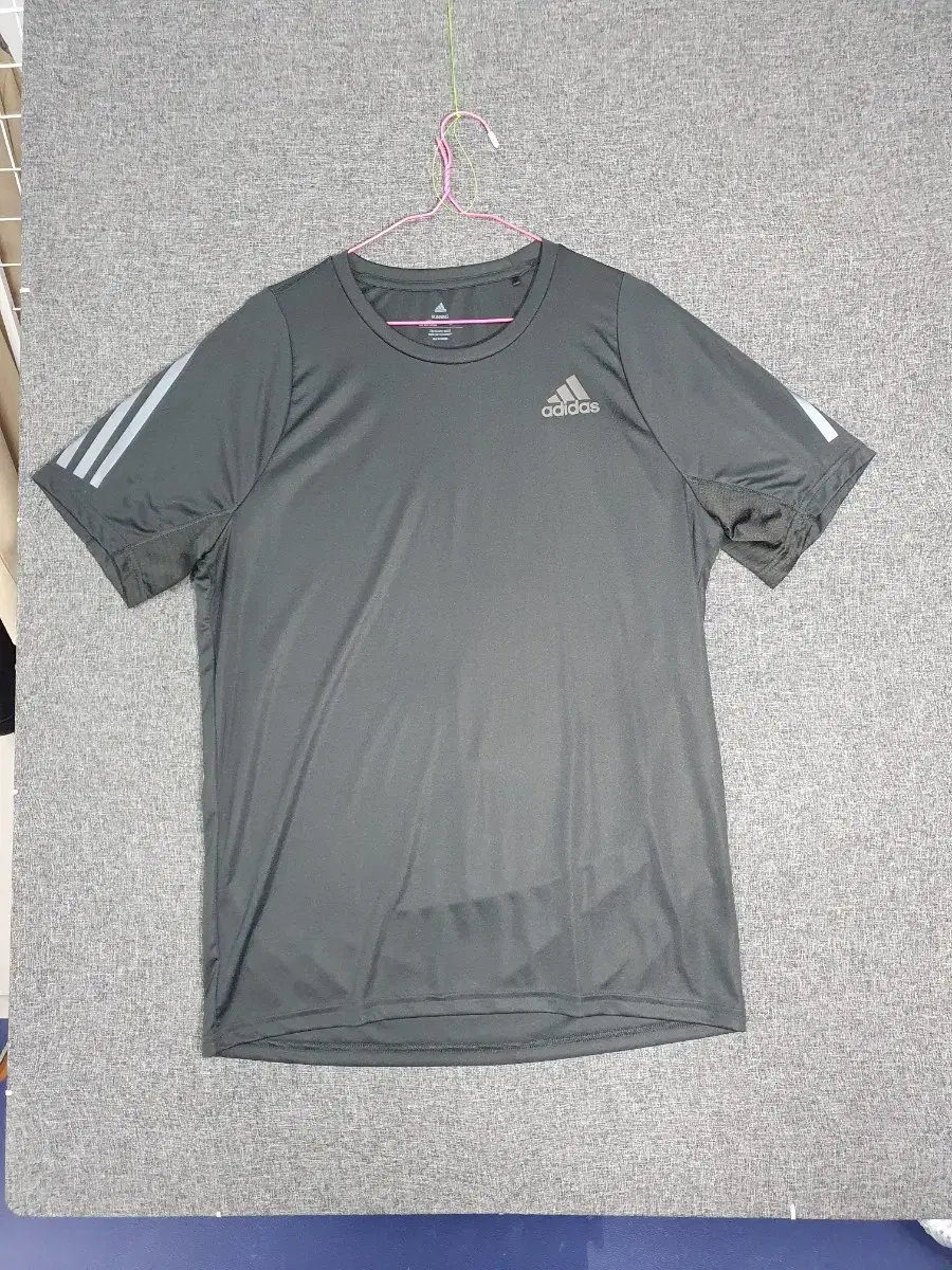 adidas Men's Black Short Sleeve T-Shirt (2XL)