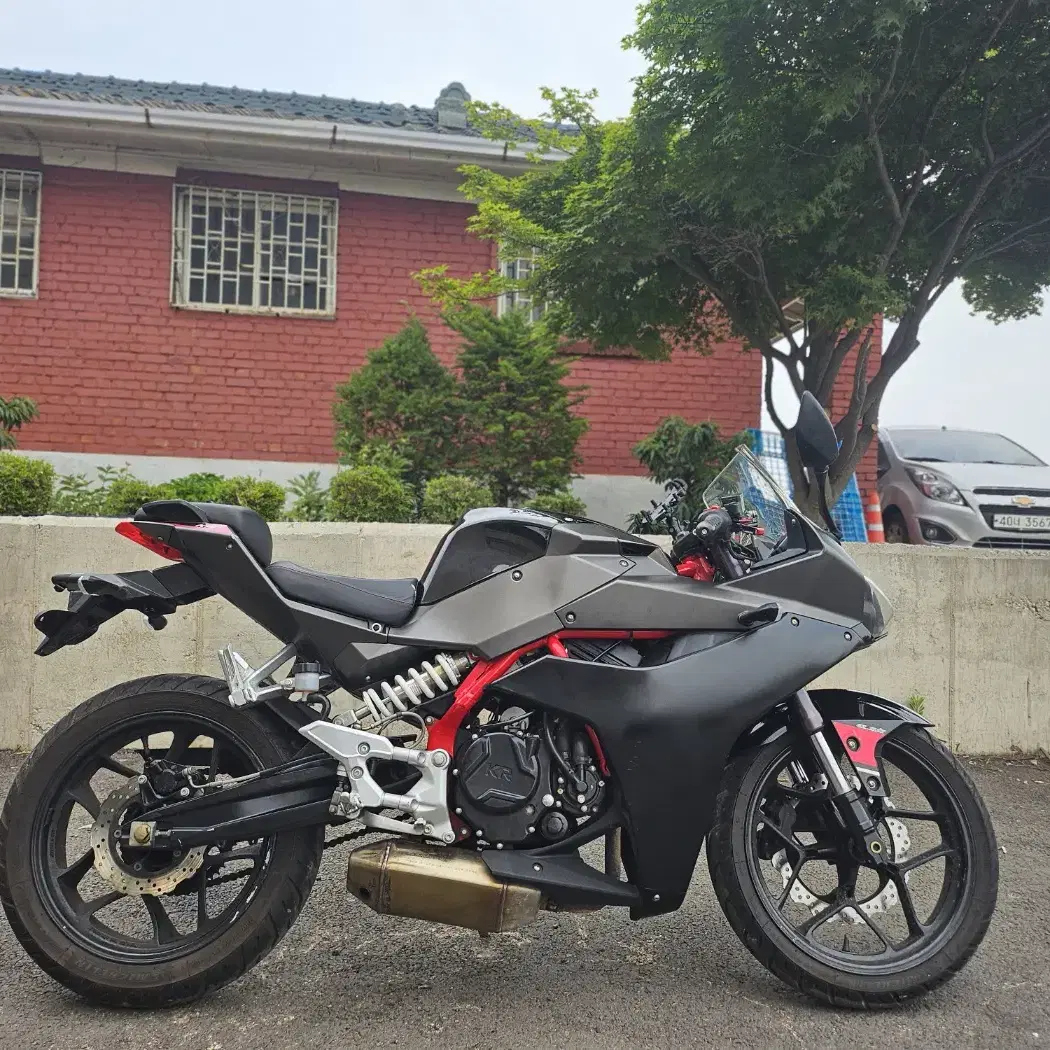 16년식 엑시브 250r 판매합니다.