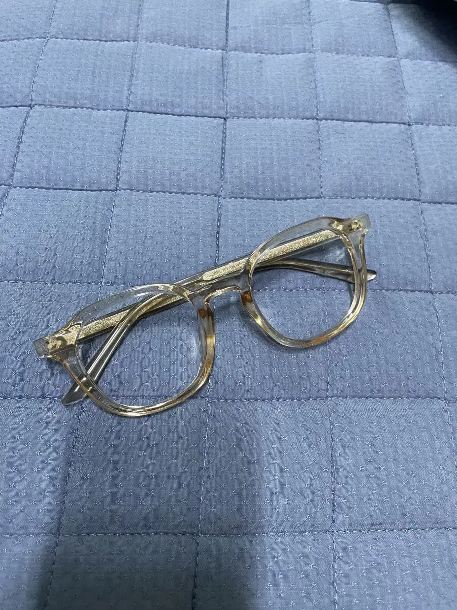 Sell eyeglass frames