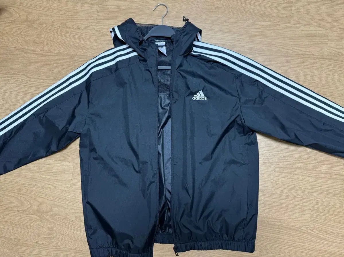 Adidas Windbreaker XLRRP $9.99