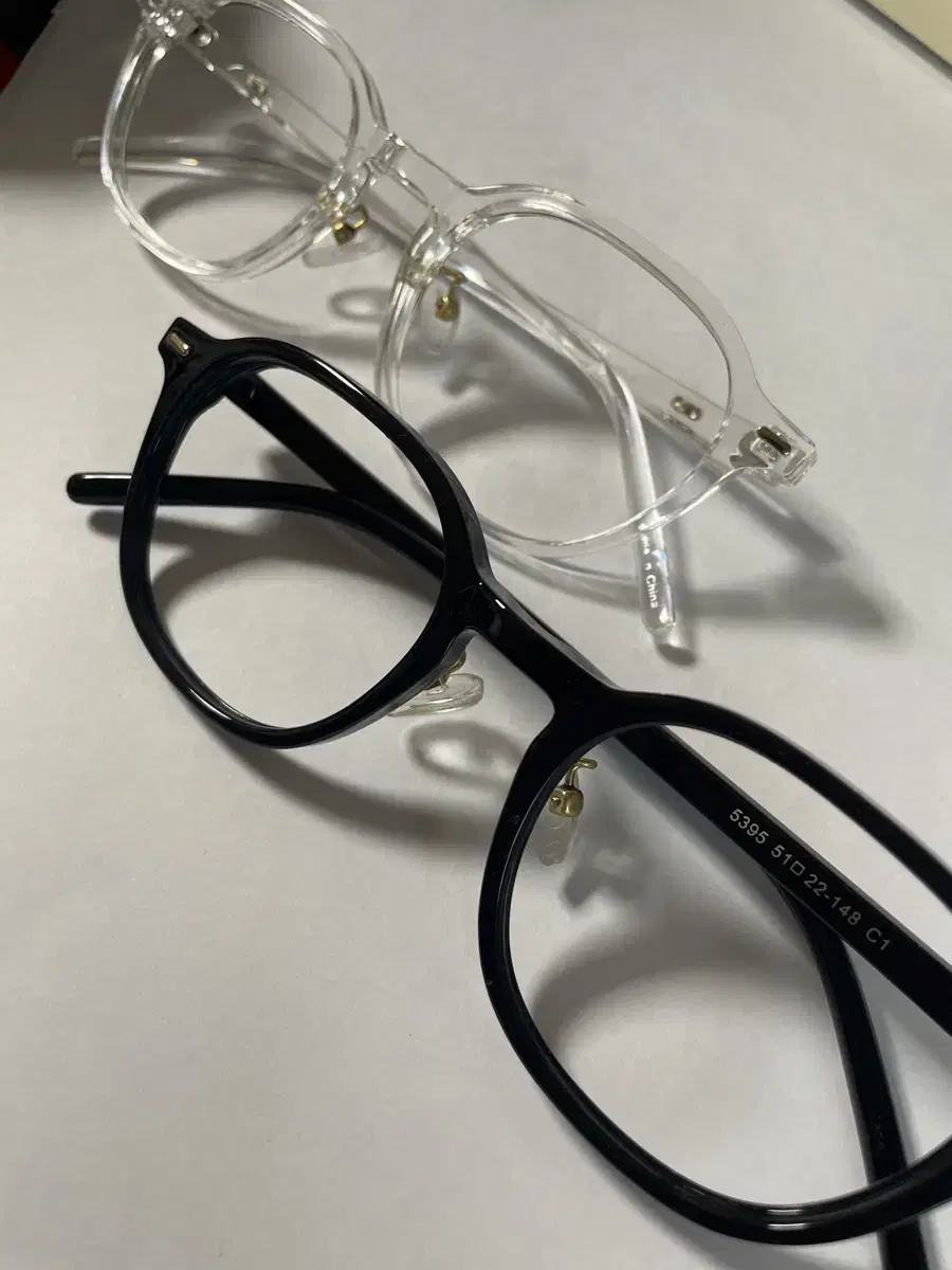 Unisex horn-rimmed glasses, glasses that block bloo light, transparent horn-rimmed glasses