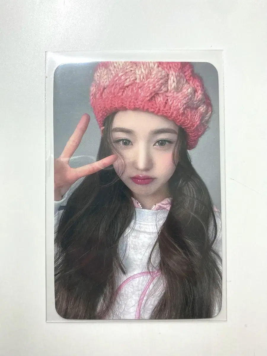 2 left ) ive jang wonyoung kirsi photocard wts