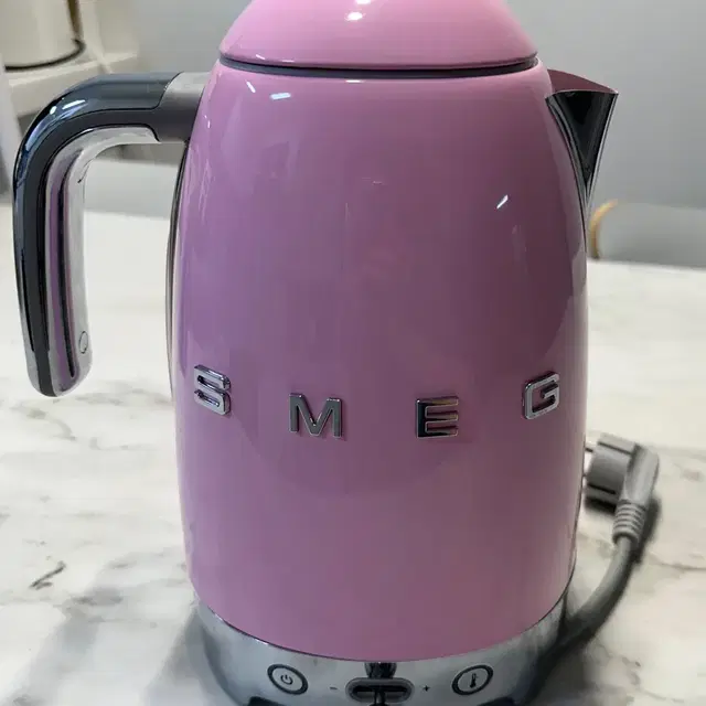 SMEG 전기포트 핑크