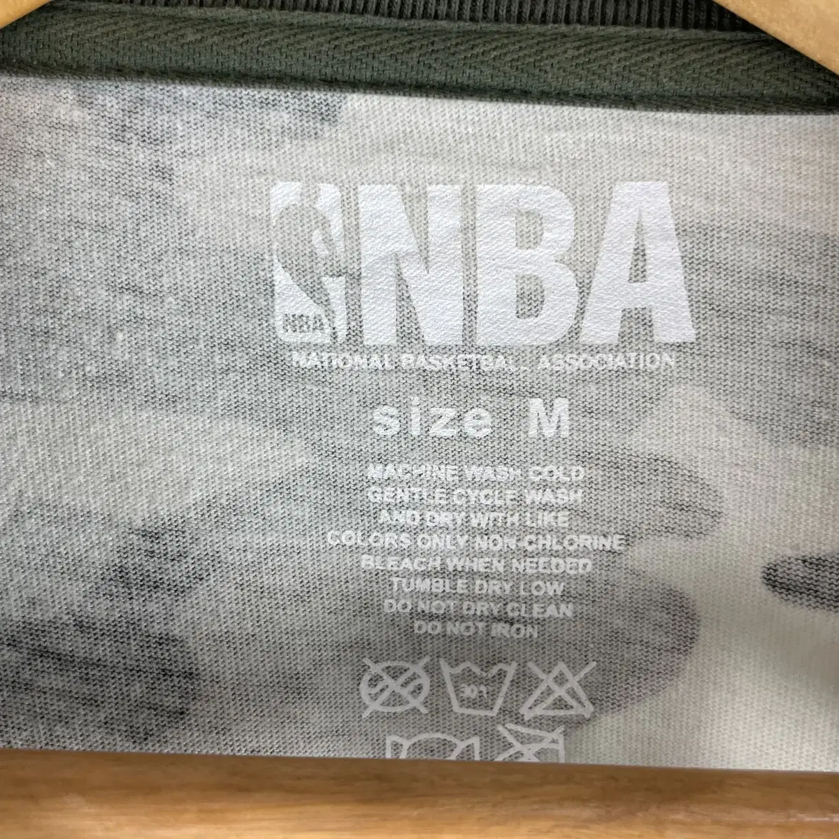 NBA 카모 라운드 반팔티 M .240621