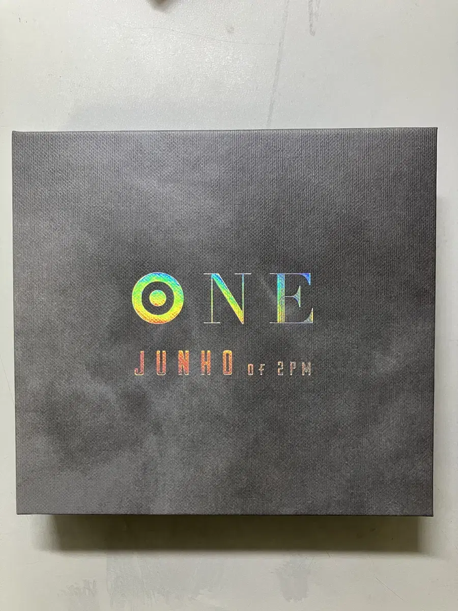 Junho Lee album one,two,canvas