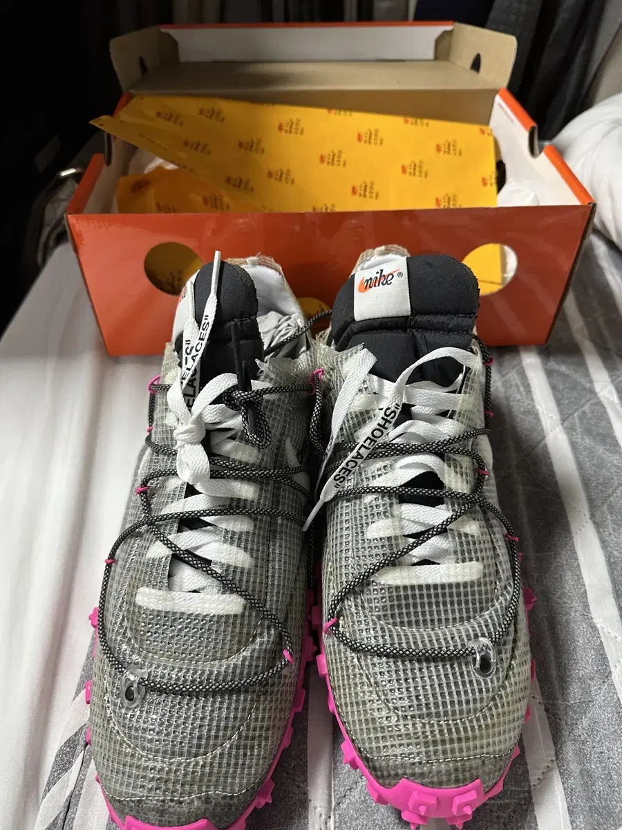 Nike Off-White x Waffleiser (Black Pink) US W 14