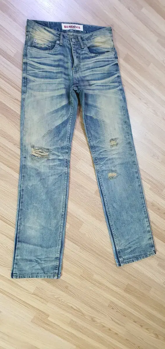 Vintage Washed Straight Jeans in Size 28