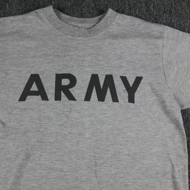 VINTAGE ARMY T-Shirt