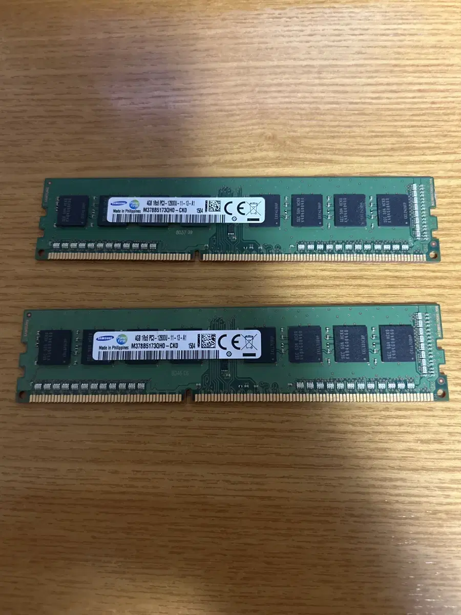 삼성 데스크탑용 램4GB 1Rx8 PC3-12800U -11-13-A1