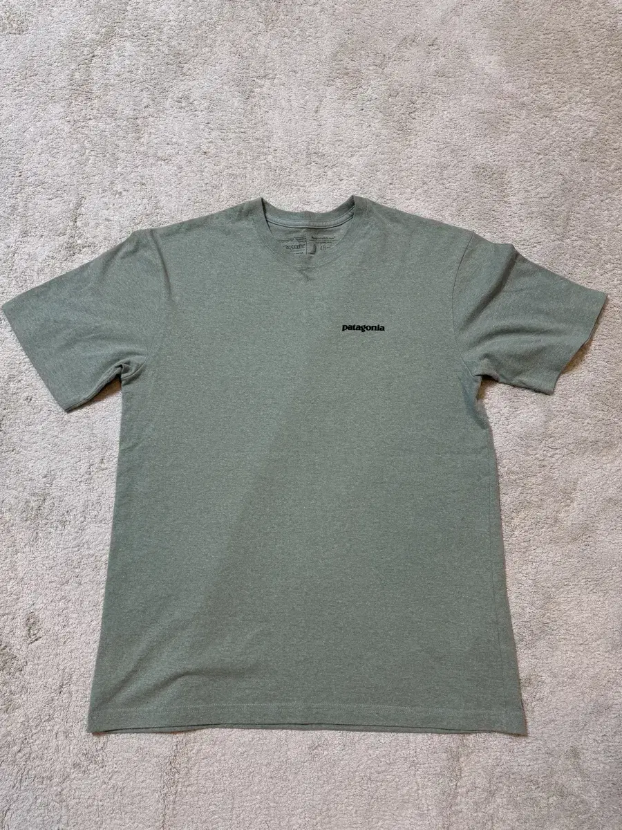 (Status SS) Patagonia Gray Mainbag Logo Short Sleeve T-Shirt 95-100