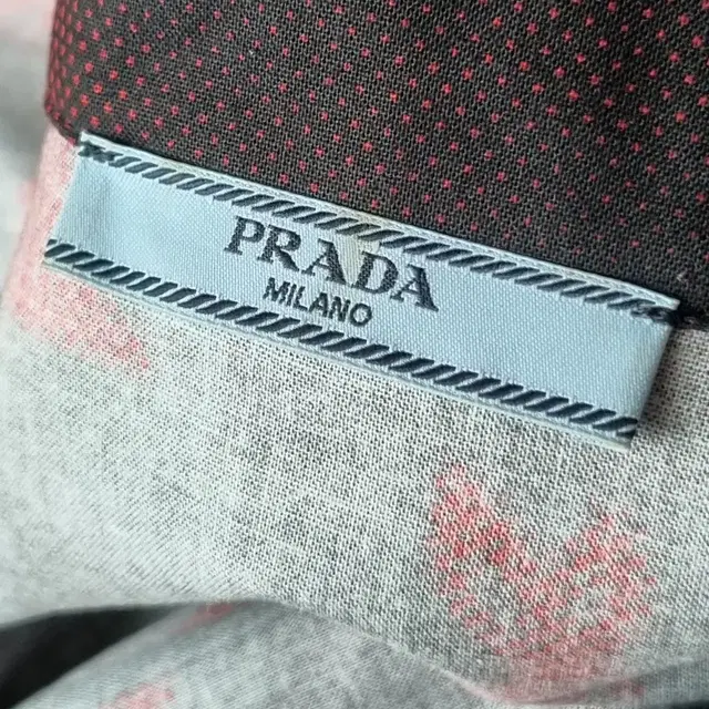 프라다 토끼 PRADA 상의 국내66