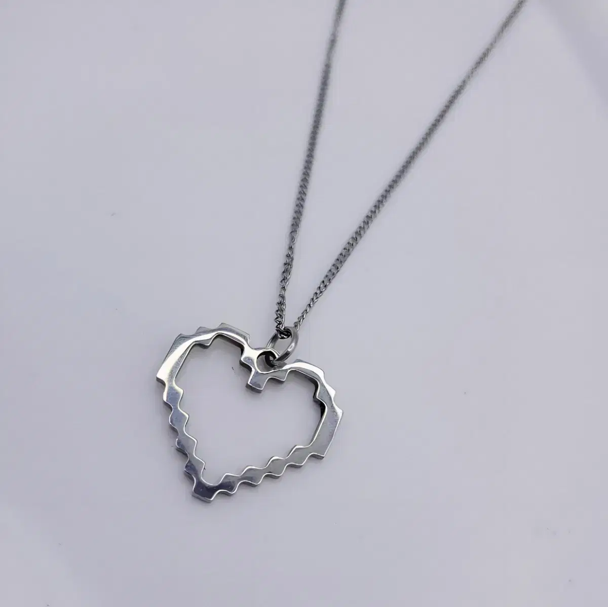 [Surgical] Y2K Heart Pixel Necklace