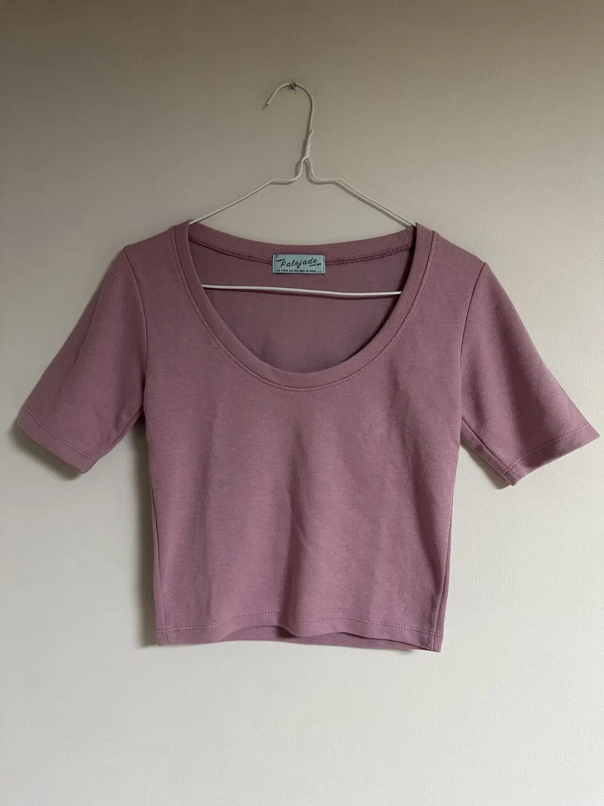 Failjade Basics Sleeveless Tee-U-Neck in Purple-Pink