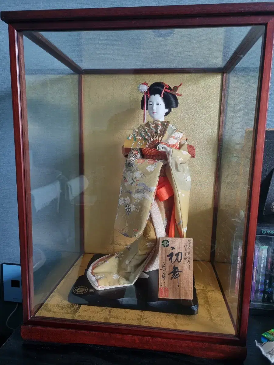 Traditional Japanese Geisha Dolls