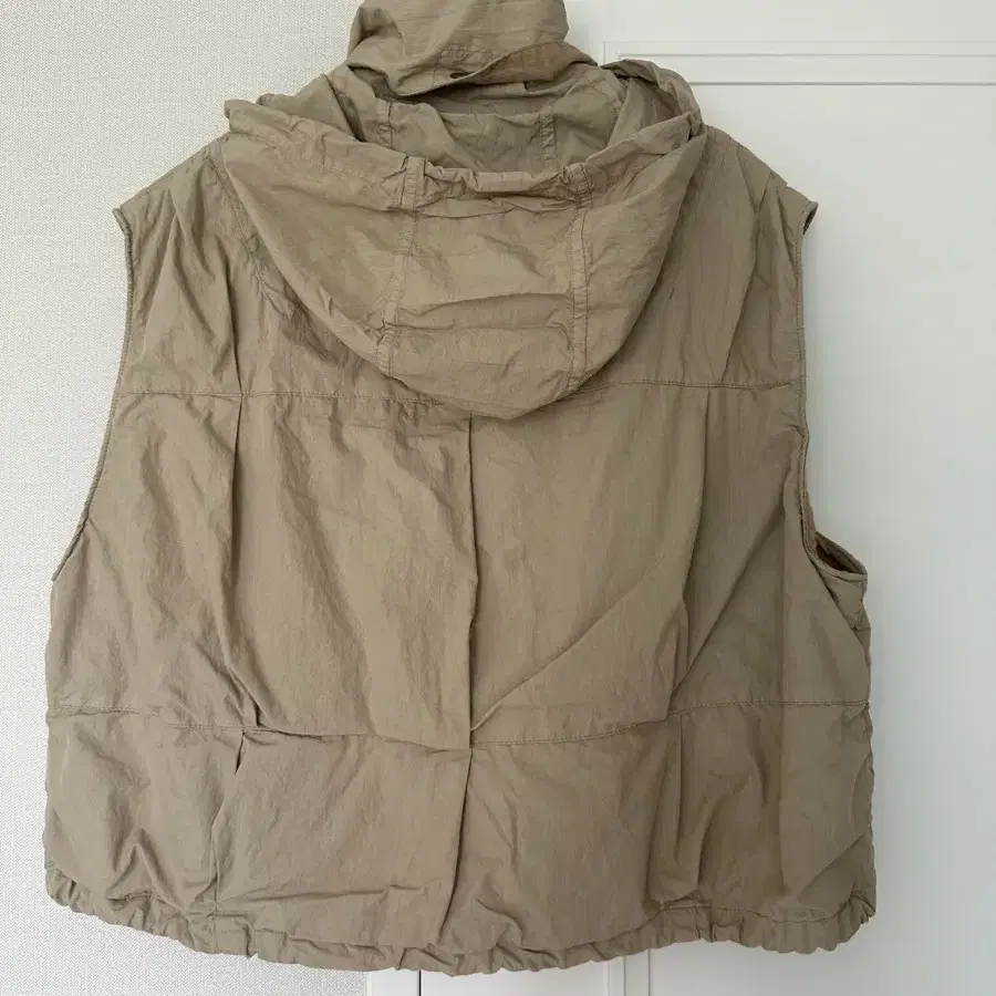 아워레가시 exhale puffer vest