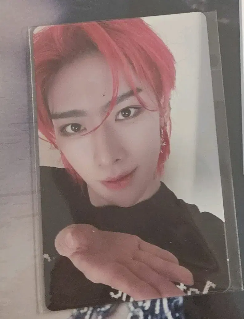 Solar version ricky photocard