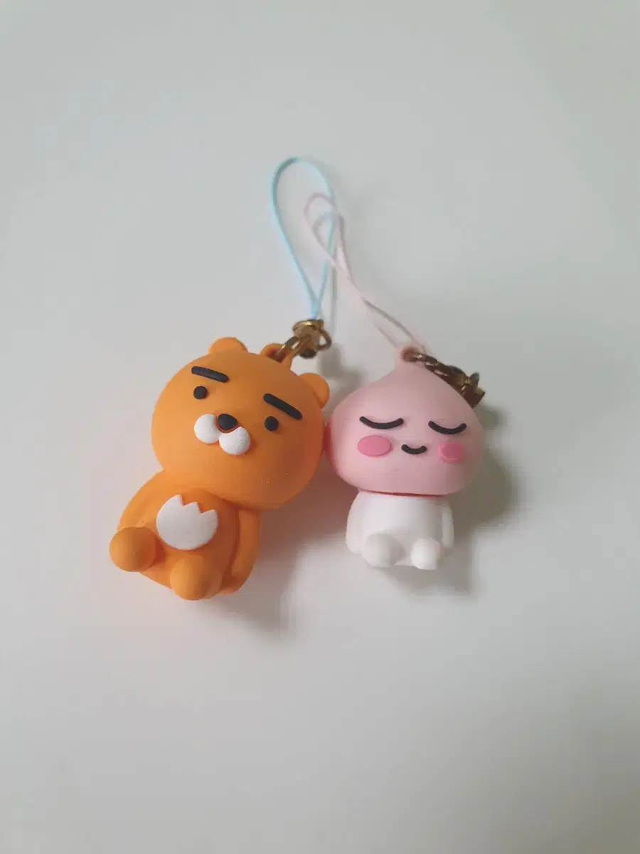 Kakao Friends Apeach Ryan Mini Keyring