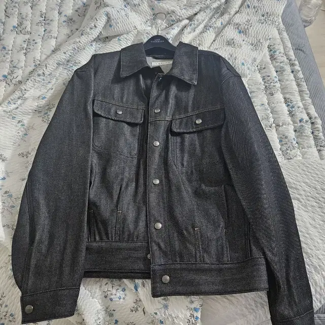 22FW SELVAGE DENIM TRUCKER JACKET BLACK