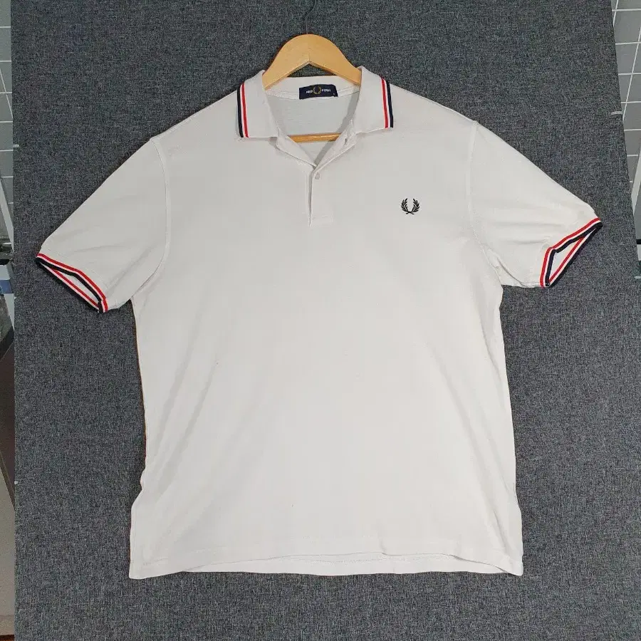 FRED PERRY 프리드페리 카라 반팔 티셔츠