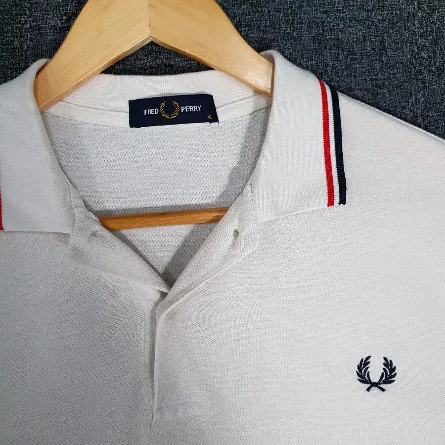 FRED PERRY 프리드페리 카라 반팔 티셔츠