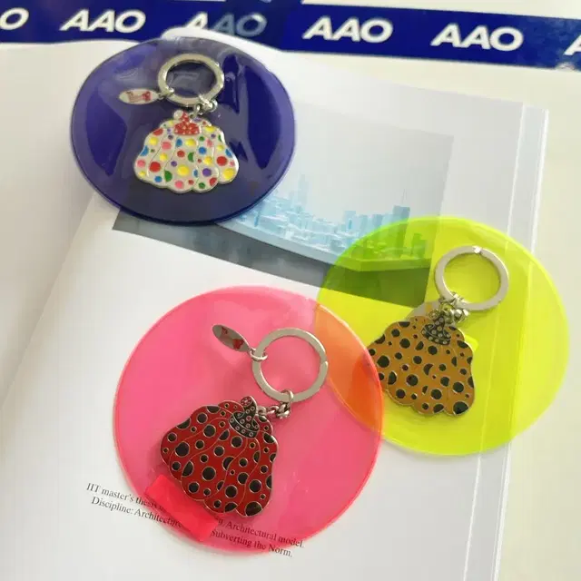 MoMA dot objection keyring 모마 키링