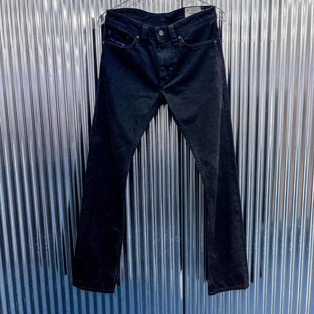 Diesel Straight Black Denim Pants (Domestic 30) -N212