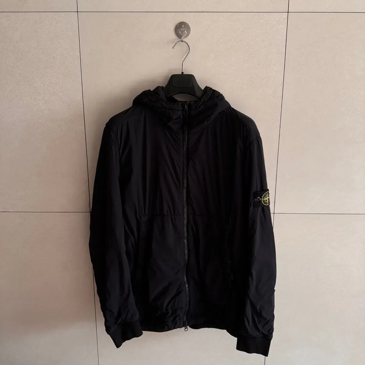 [ New home / L size ] Stone Island ComfortTech Windbreaker