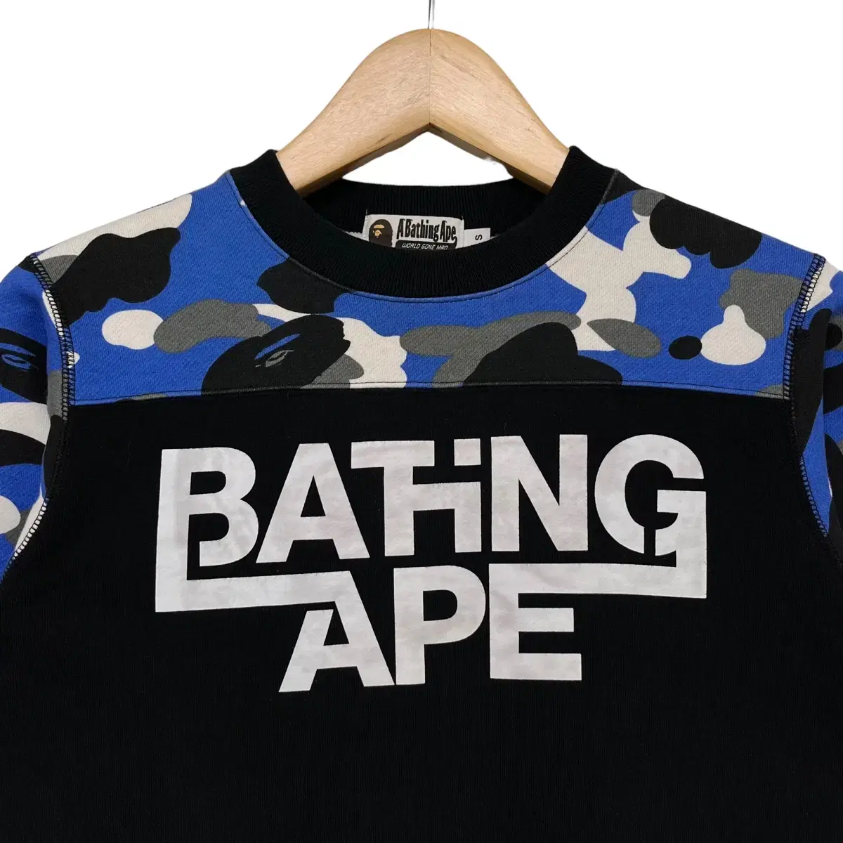 베이프 Bape 블루 카모 맨투맨