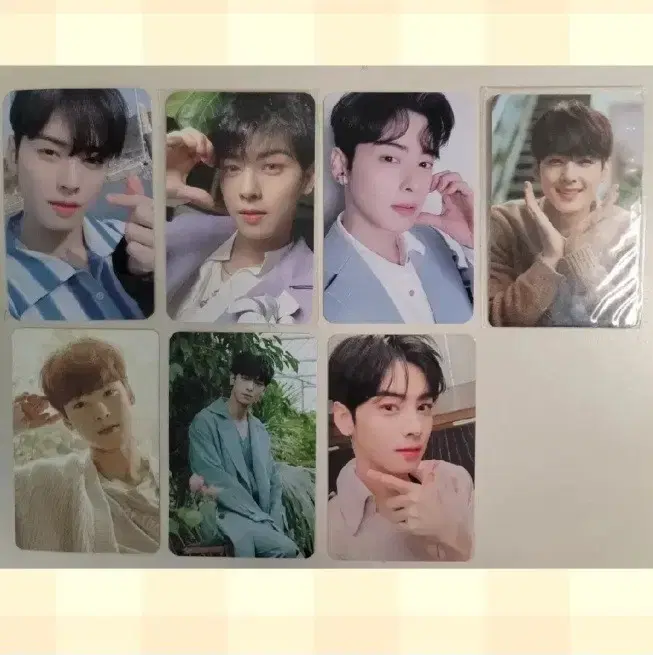 Astro cha eunwoo photocards (available individually)