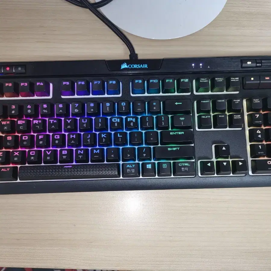 커세어 STRAFE RGB MK. 2 저소음 적축