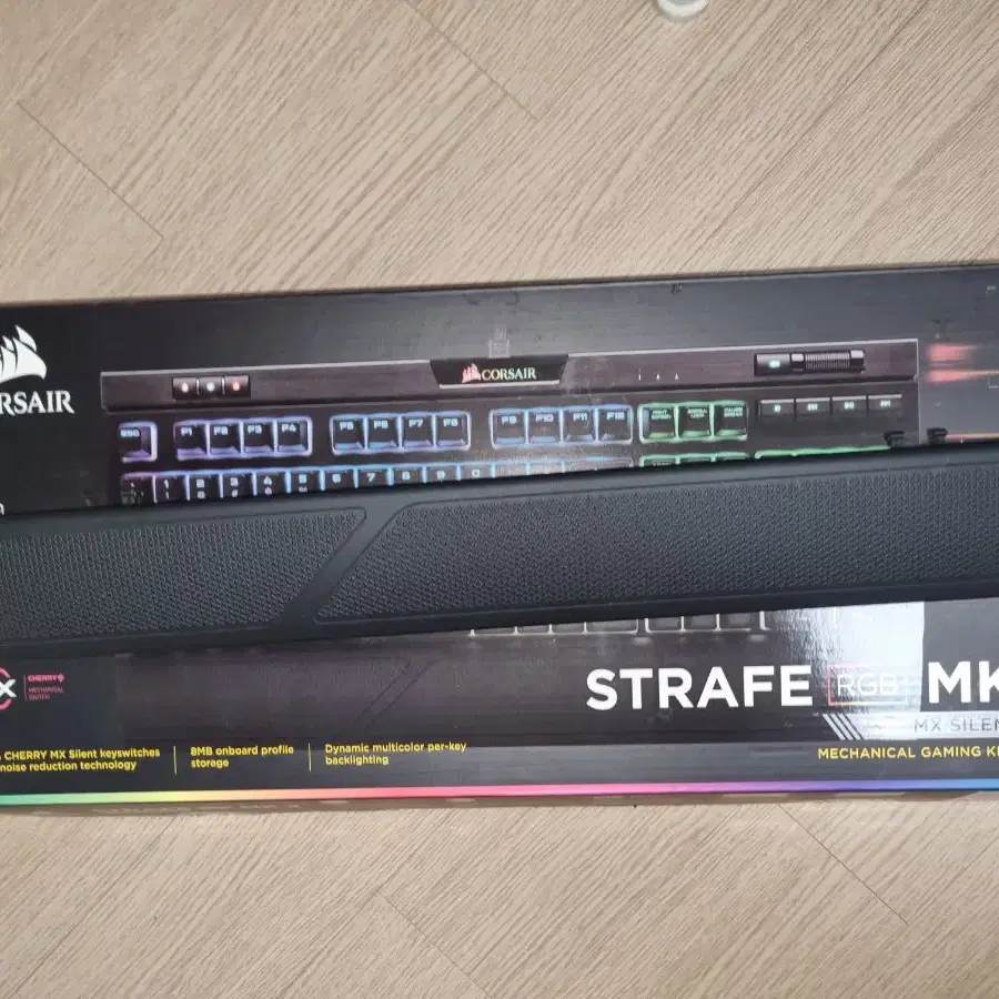 커세어 STRAFE RGB MK. 2 저소음 적축