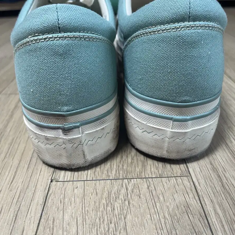 VISVIM 비즈빔 로건 덱 lt.green 11size