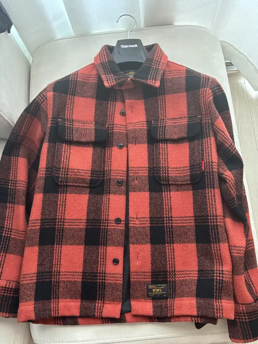 Double-Tabbed Wool Shirt Check Jacket