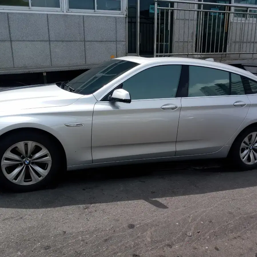 bmw 5GT f07차량 부품 판매합니다, ,