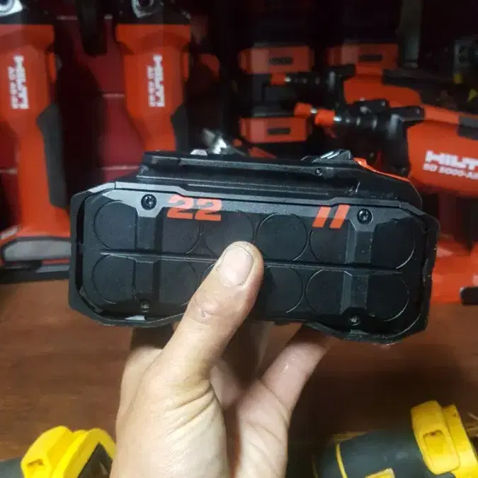 [HILTI]힐티배터리 B22 170 8.0AH 4세대배터리뉴런 뉴론