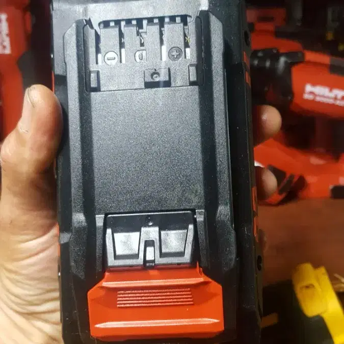 [HILTI]힐티배터리 B22 170 8.0AH 4세대배터리뉴런 뉴론