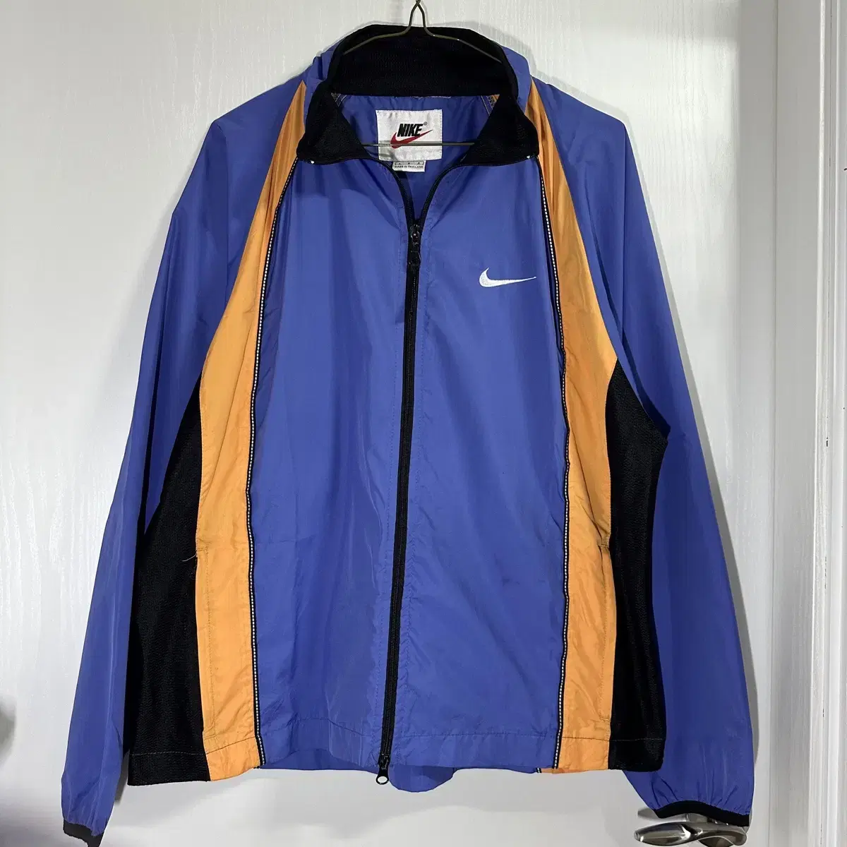 (L-XL)Nike 90s Old School Colorway Windbreaker