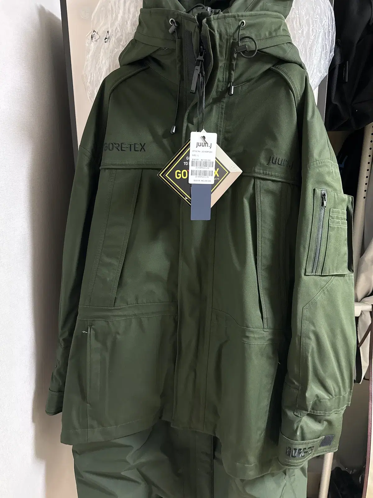 [L]Junge 21fw Gore-Tex Collaboration Khaki