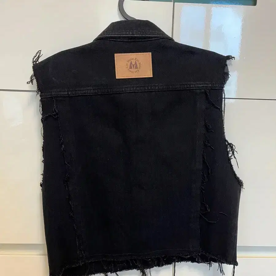 (새상품) 마뗑킴 데님 조끼 ROUGH DENIM VEST