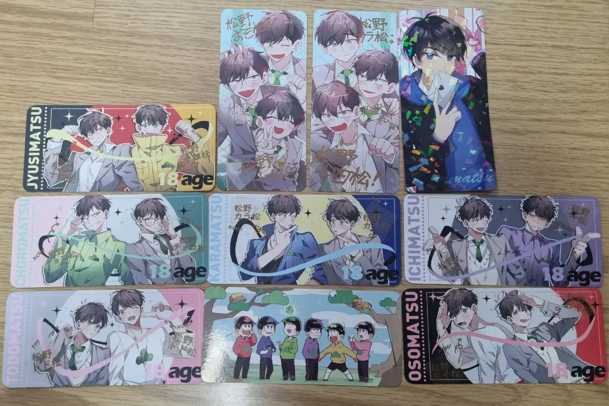 Assorted Osomatsu-san photocards (not price per piece)