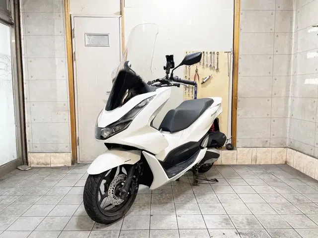 혼다 "PCX125" 21년식 특A급매물! 스쿠터오토바이