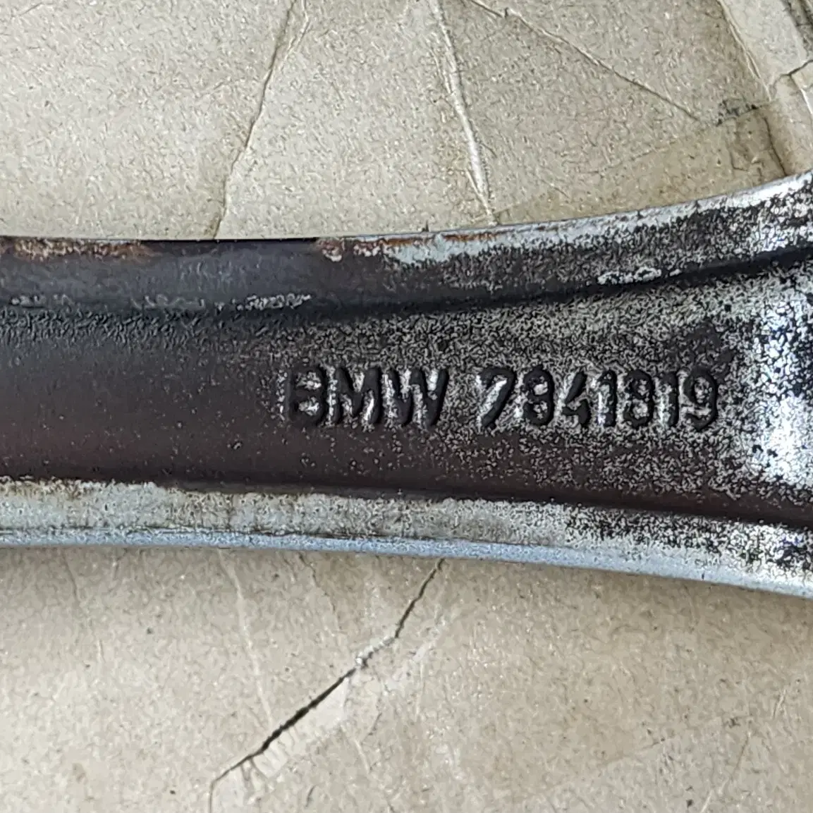 BMW 휠 8.5J*19 품번 36 11 7 841 819