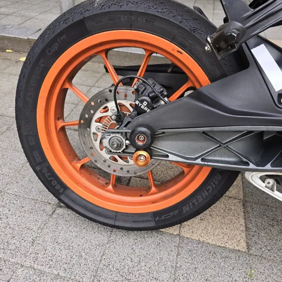 KTM RC390